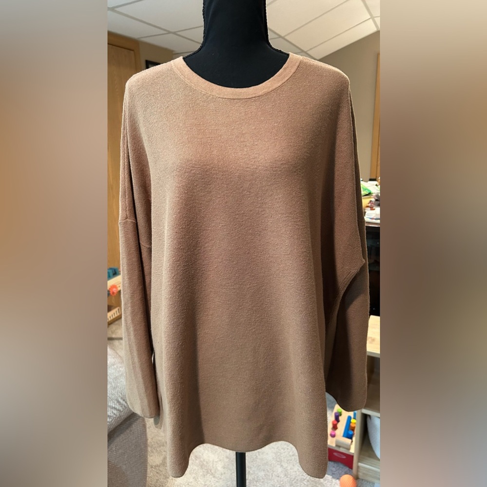 J.Jill Women's Camel Crew Neck Sweater in 2X
